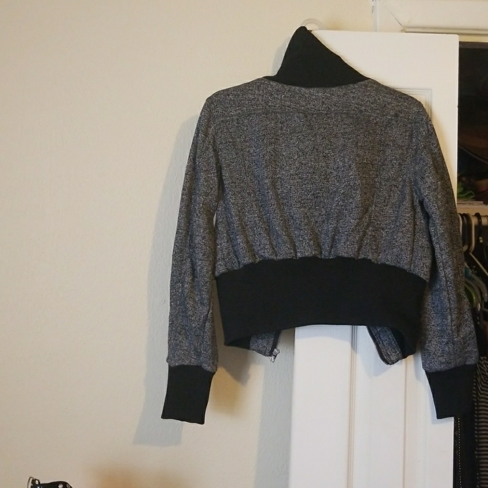 Clothes - Picture 3 of 6